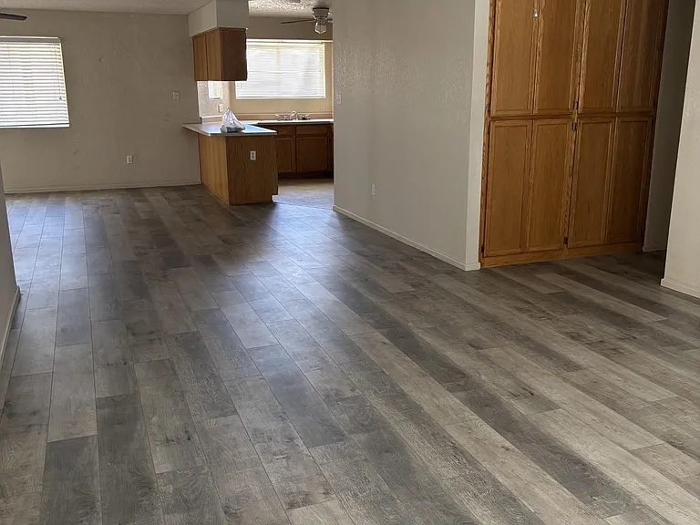 11269 E 27th St — Photo 3