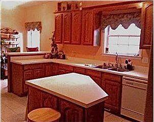 2nd image of 1543 Shamrock Dr