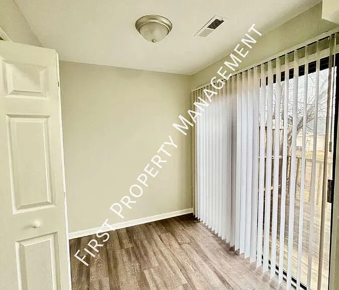 1288 Wright St — Photo 7