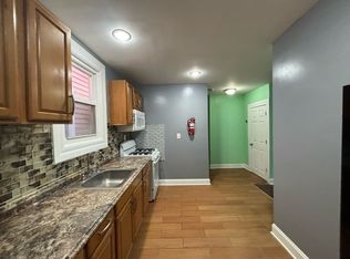 19 Chapman Pl FLOOR 2, Irvington, NJ 07111