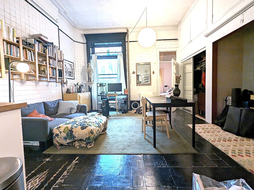 1st image of 253 W 76th St APT 4