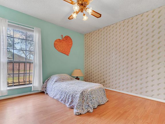 4th image of 3100 Blue Ridge Dr