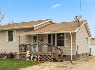 1802 Huntington Rd, Waterloo, IA 50701