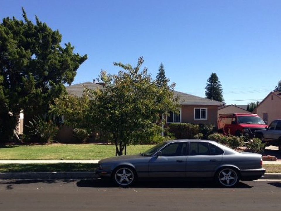 1st image of 6912 Bluebell Ave