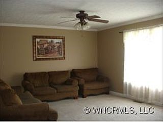 5th image of 2 Myra Pl
