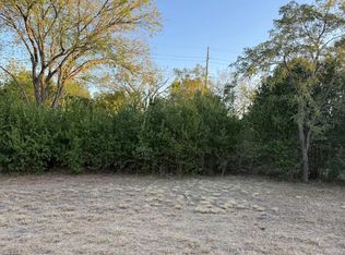 1121 Miller St, Taylor, TX 76574