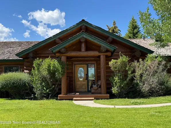 400 Moulton Loop Rd, Jackson, WY 83001