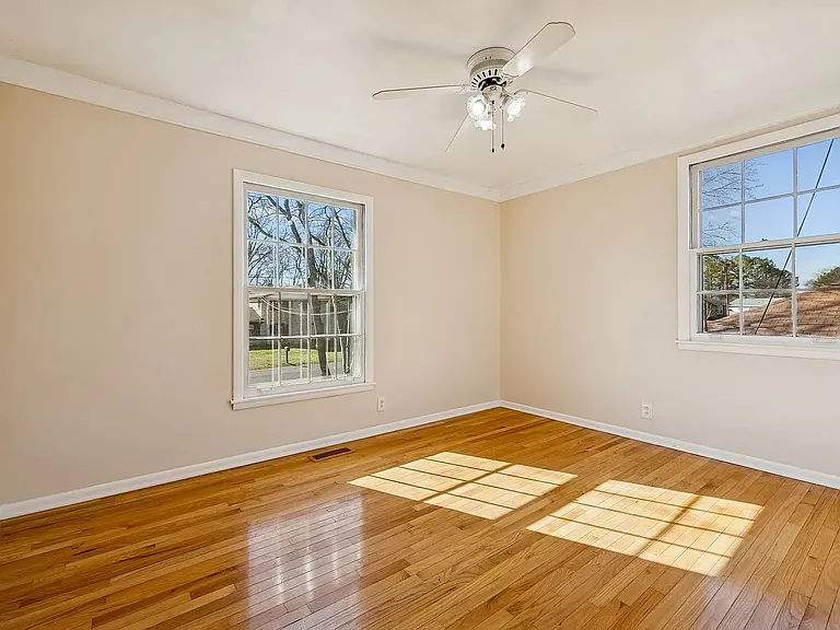 7424 George Gaines Rd — Photo 13