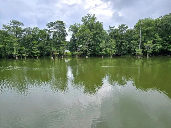 403 County Road 2869, Cleveland, TX 77327
