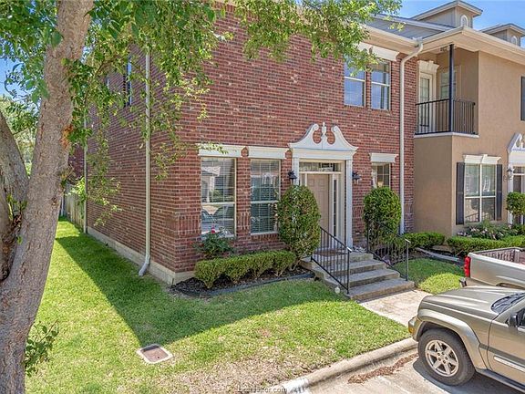 2nd image of 313 Forest Dr