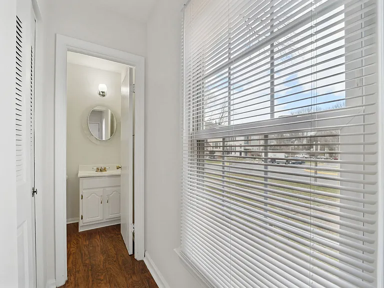 5490 Safe Harbor Ct — Photo 7