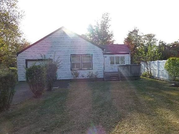5th image of 750 Elvira Ave