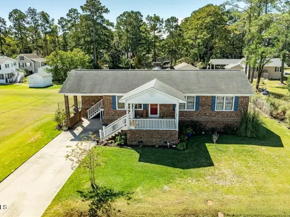 746 Heber Street, Belhaven, NC 27810
