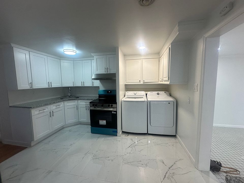 1st image of 2426 3rd Ave #2