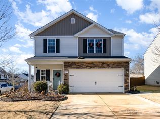 8003 Belmont Stables Dr, Charlotte, NC 28216