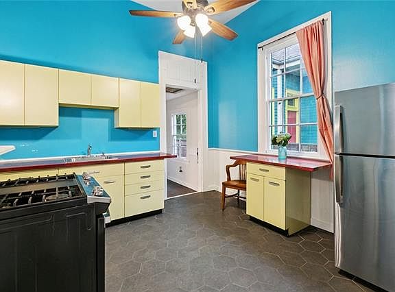 5th image of 3032 Marais St #3032