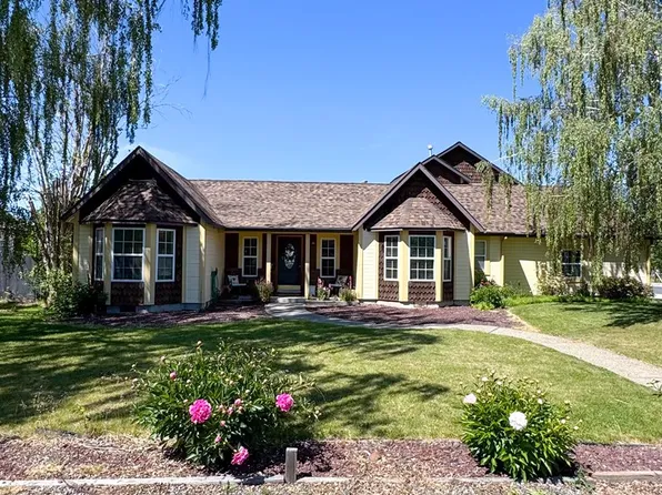 800 E St, Baker City, OR 97814