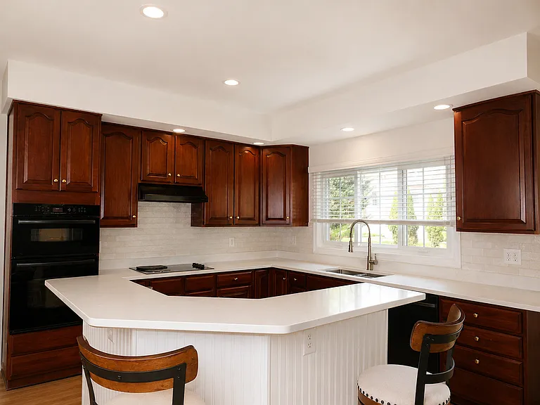10804 Maplecrest Ln — Photo 9