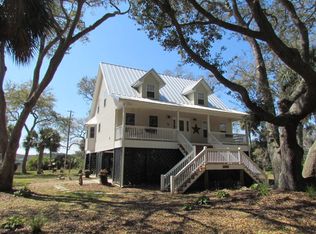 8550 Oyster Factory Rd, Edisto Island, SC 29438