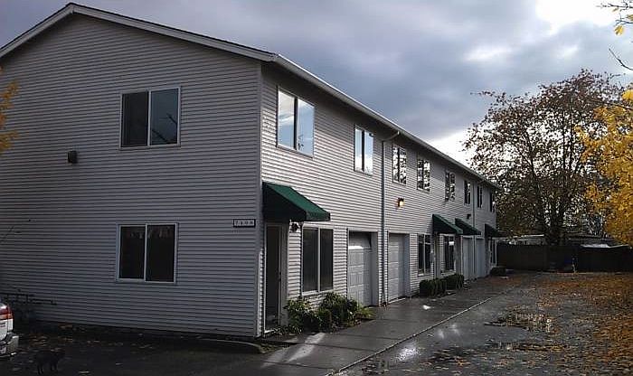 Exterior 4 Plex
