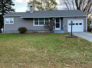 4 Jonathan Ave, South Burlington, VT 05403