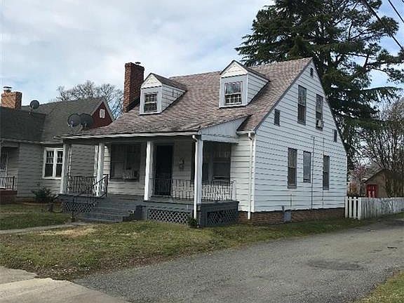 3rd image of 2834 Wellington St
