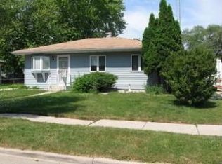 8614 16th Ave, Kenosha, WI 53143