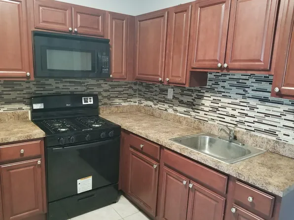 78 Stone St, Newark, NJ