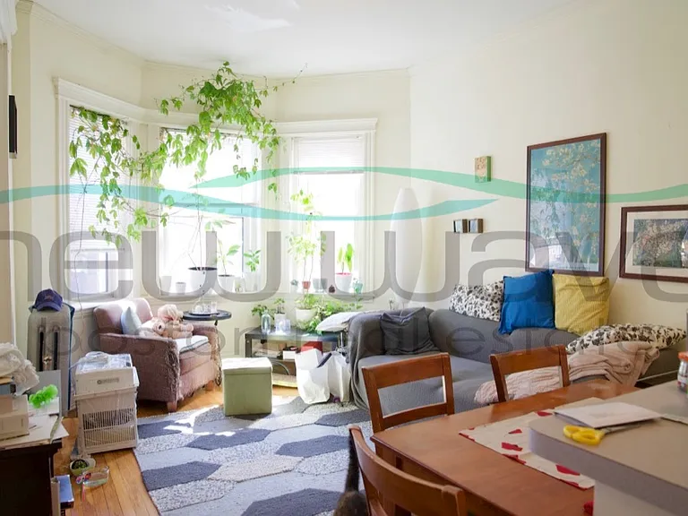 51 Queensberry St #11 — Photo 1