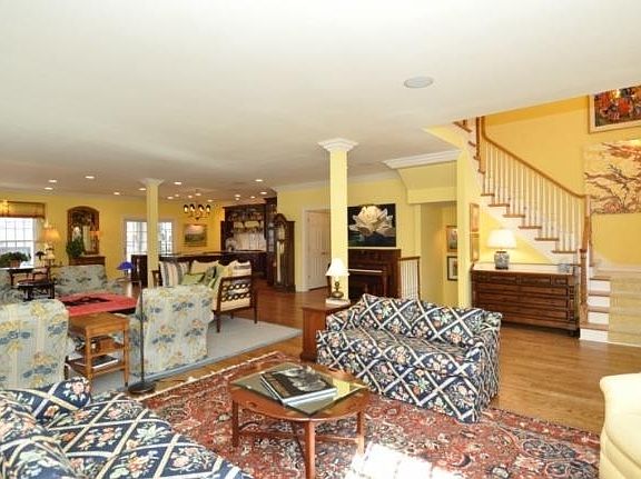 2nd image of 6183 N Lake Dr