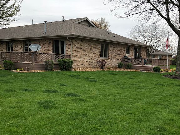 2nd image of 801 Archer Ln #801