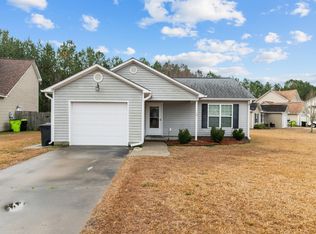 100 Sumatra Ct, New Bern, NC 28560