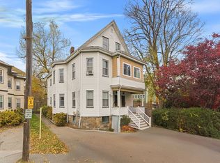 29-31 Essex Ave UNIT 2, Swampscott, MA 01907