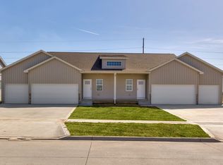 1102 Westview Dr, Huxley, IA 50124