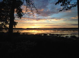 33 Old Fort Dr, Hilton Head Island, SC 29926