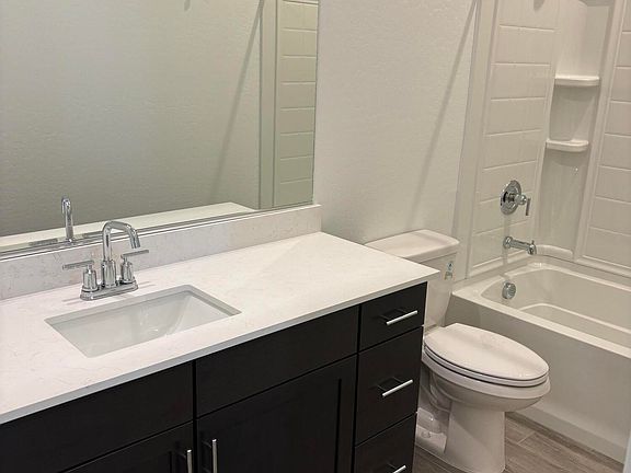 5th image of 3823 E BARTLETTWAY Way