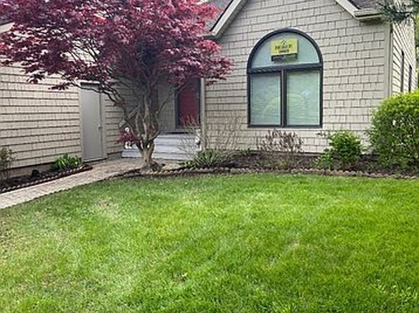 6309 Hamlet Crst