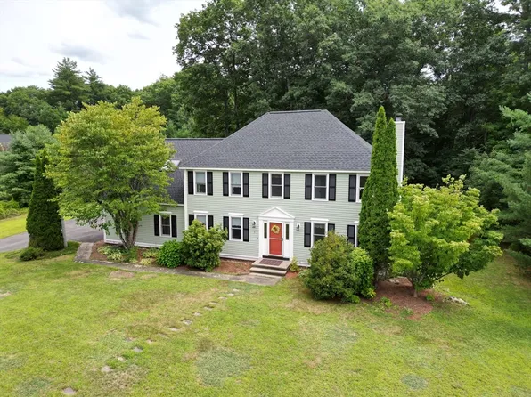 5 Nursery Rd, Pepperell, MA 01463