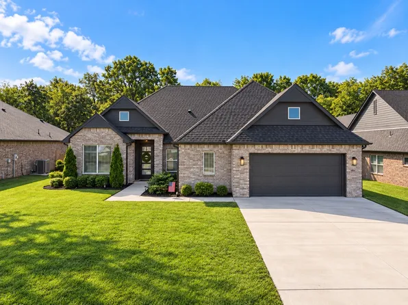 811 E Jacksonville St, Broken Arrow, OK 74012