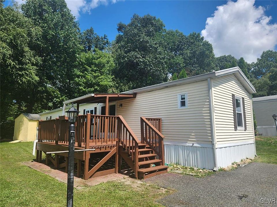 1st image of 148 Mountain Village Dr