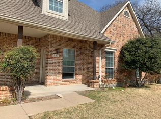 921 Cedar Ridge Dr, Desoto, TX 75115