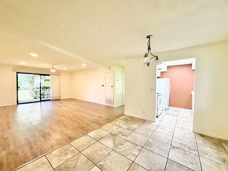 1050 E Ramon Rd #119 — Photo 3