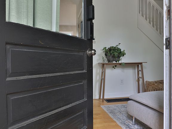 5th image of 1092 Highland St
