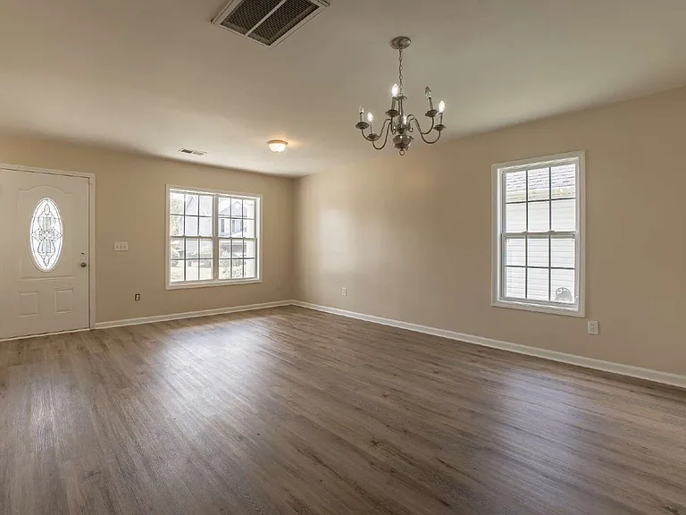 477 Dukes Hill Rd — Photo 10