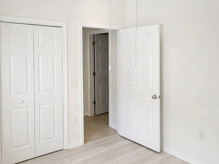 211 Rotonda Blvd W #B — Photo 9
