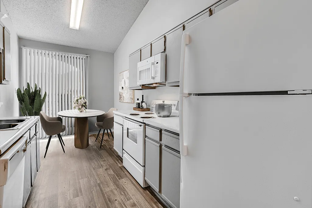 The Gio Apartments — Photo 2