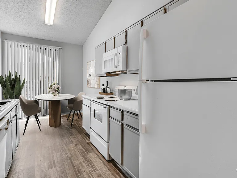 The Gio Apartments — Photo 2
