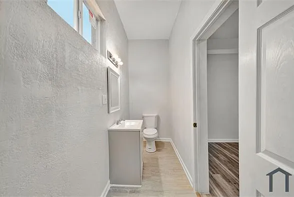 2910 W Main St — Photo 7