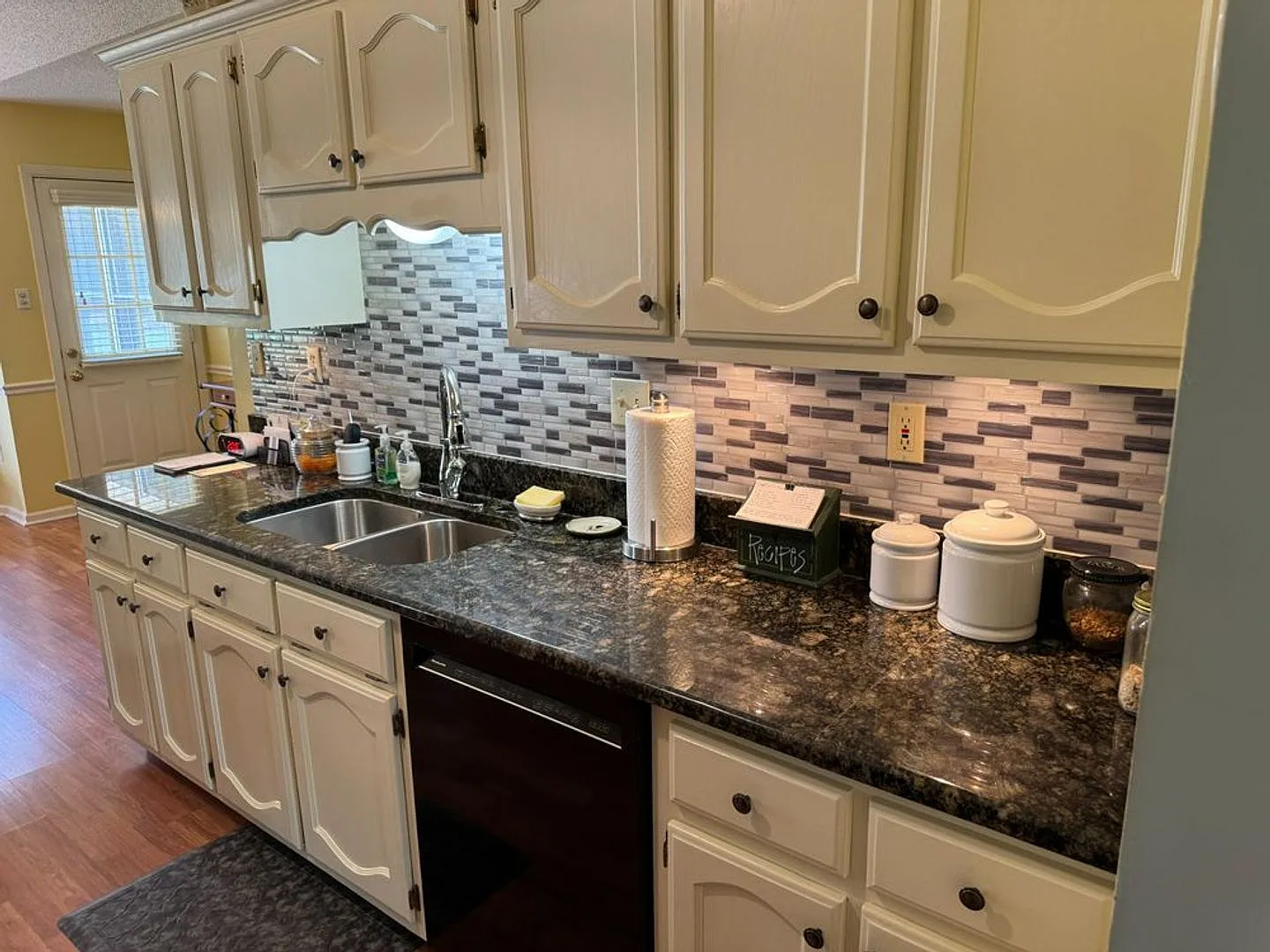Beautiful One Story Collierville Home For Rent or Sale — Photo 3