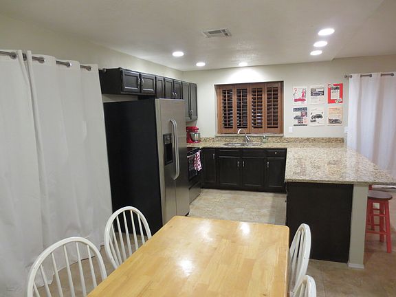 4th image of 4102 W Willow Ave